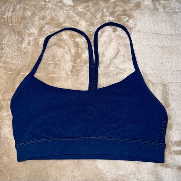Lululemon Flow Y Bra Nulu *Light Support, A-C Cups in True Navy Size 4 - Picture 3 of 4
